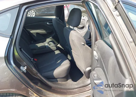 2014 Dodge Dart Sxt z USA, uszkodzony, nr VIN 1C3CDFBB8ED877374